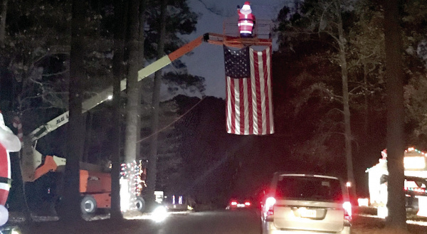 Lincoln Lights Up the Pines drive-thru expanding