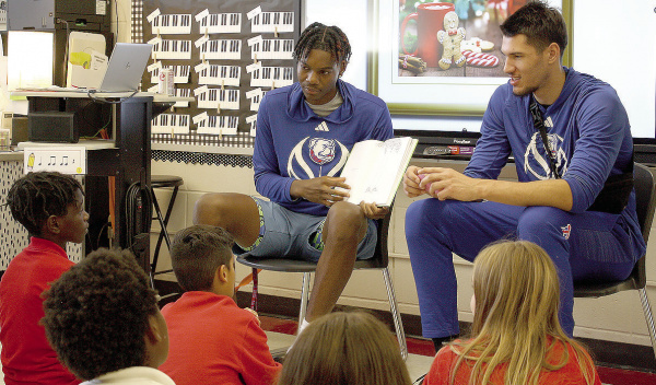 Tech athletes spend time at Ruston Elementary